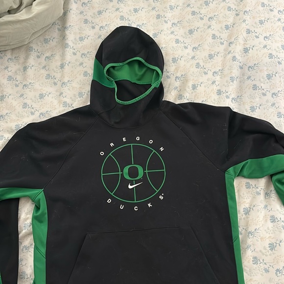 Oregon Ducks men’s basketball hoodie size Large - Picture 1 of 2